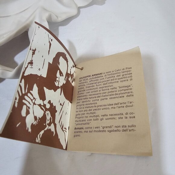 Guiseppe Armani Florence Figure - Lady Holding Fruit - 12" Tall (1986) - Picture 7 of 9